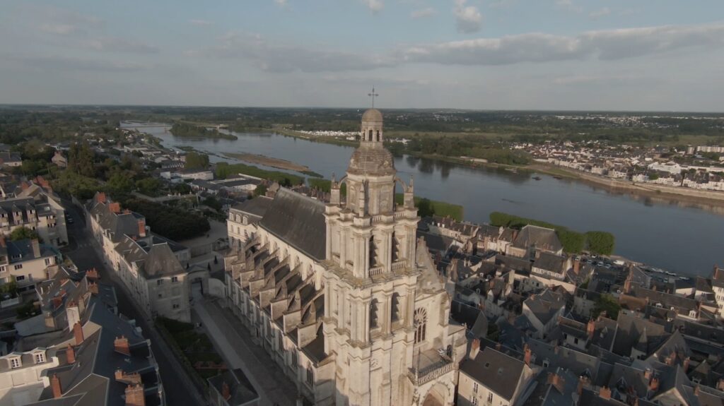 Aménagement du chœur de la cathédrale de Blois